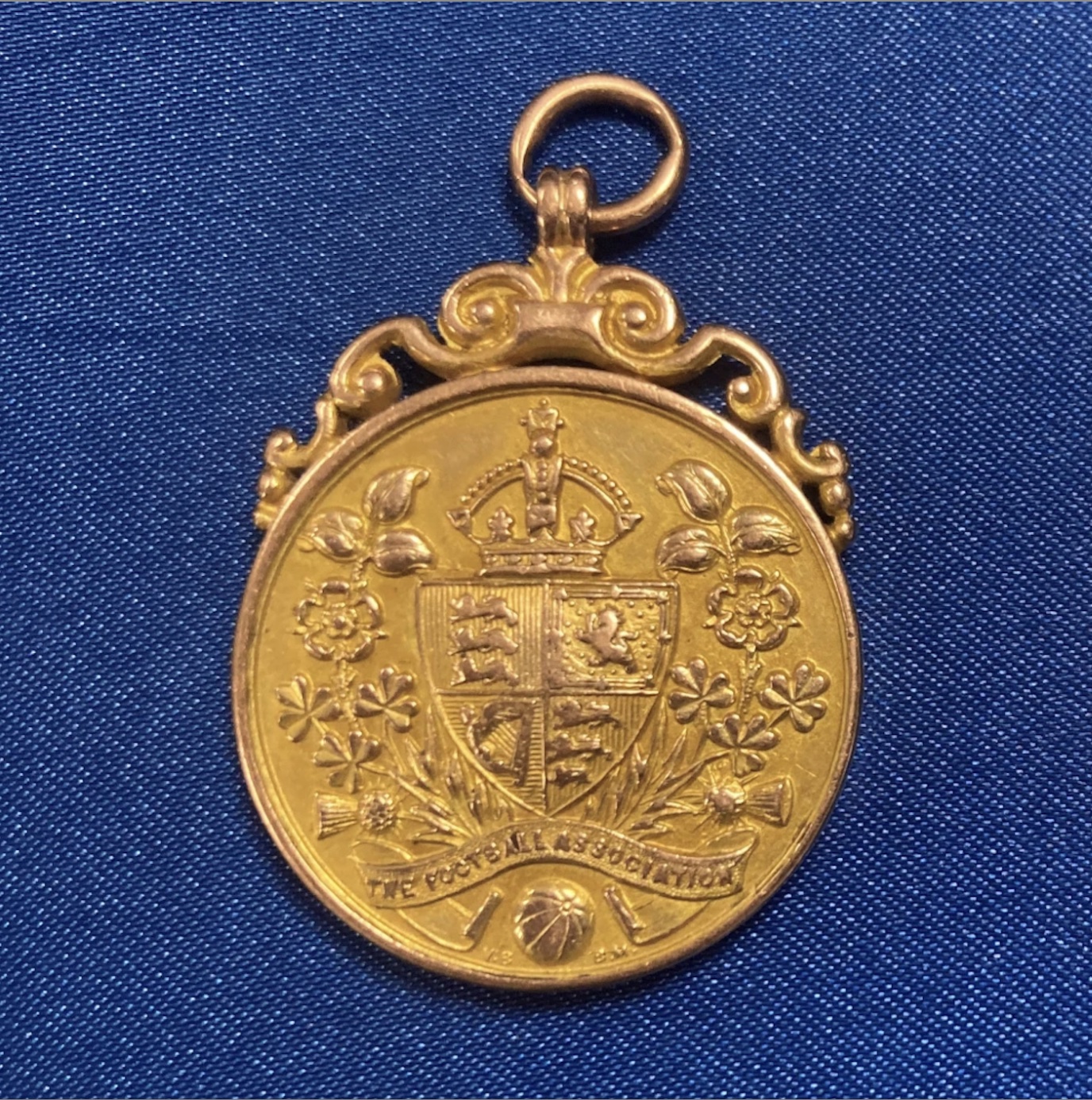 Medal from Chelsea’s first cup final to go on display